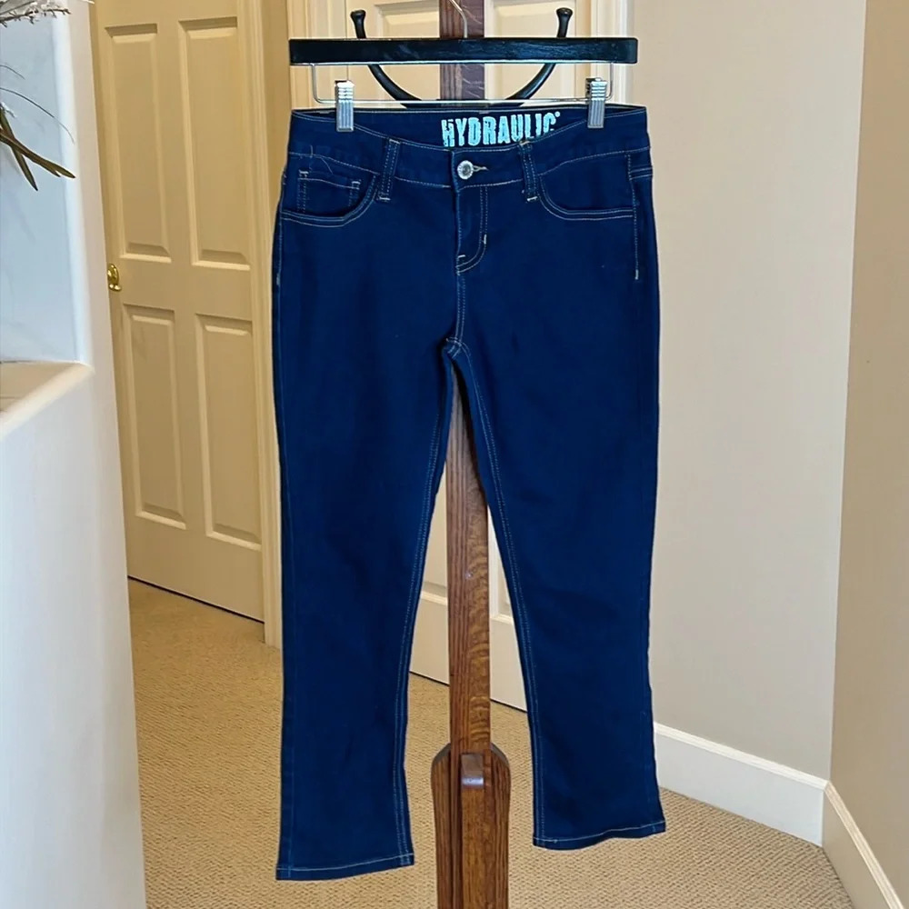 Hydraulic Jeans‎
